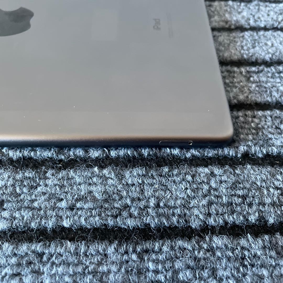 38【早い者勝ち】 iPad Air3 3世代 64GB SIMフリー