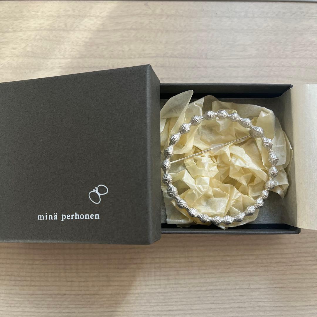 ミナペルホネン タンバリン　ブローチ　mina perhonen