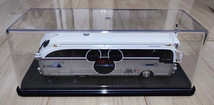 ディズニーリゾートクルーザー　ダイキャスト　モデル