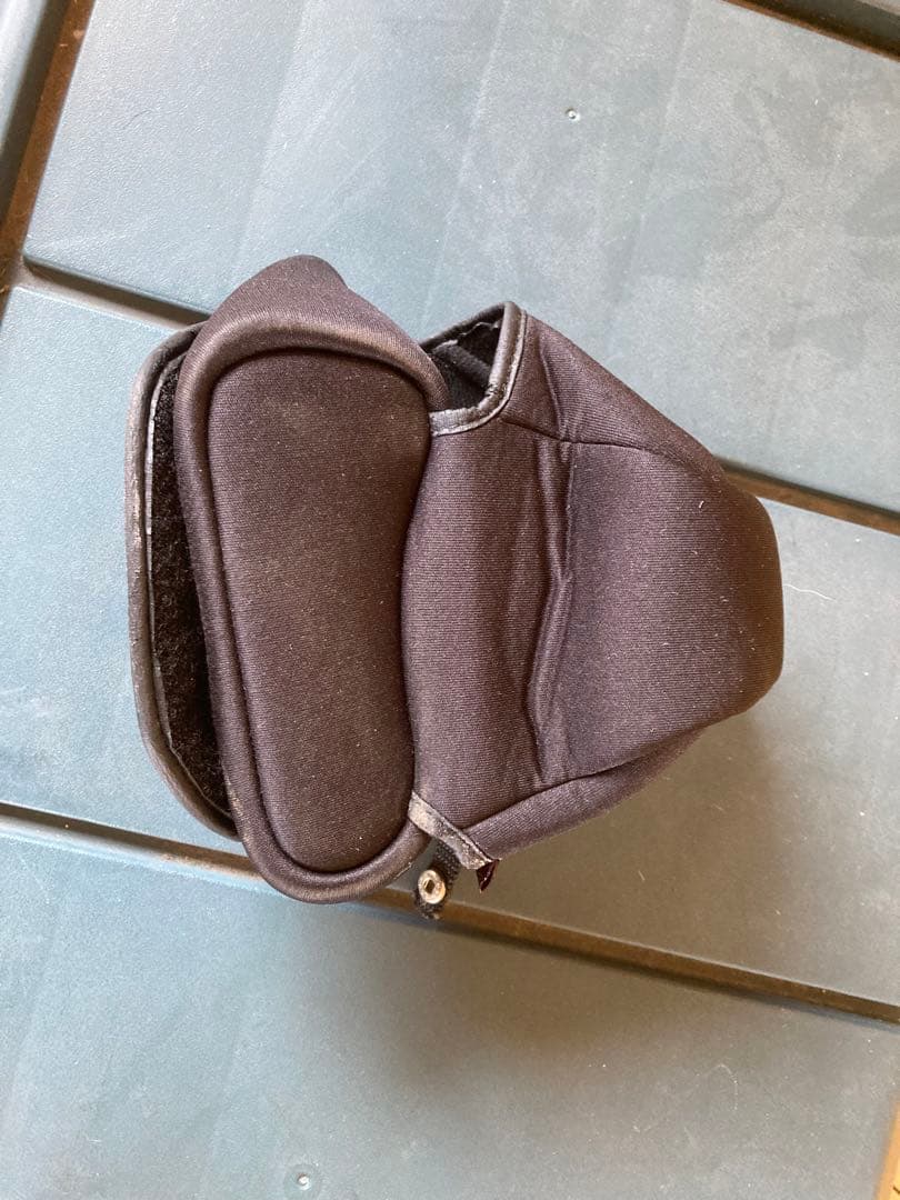 17000→15000円に　LUMIX レッドカメラ 　カメラバッグ付き（中古）