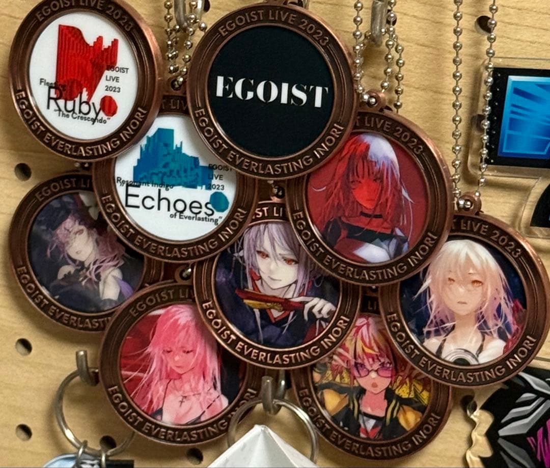 EGOIST キーホルダー、DMMスクラッチアクスタダブルコンプ　バラ有