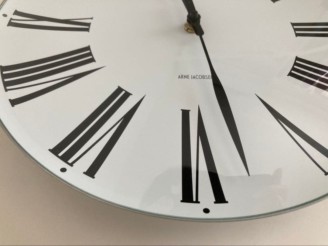 アルネ ヤコブセン 掛時計　ローマンクロック 29センチ