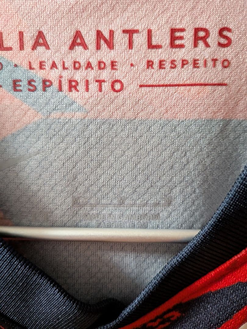 鹿島アントラーズ ユニフォーム　サイズM レプリカ　番号なし