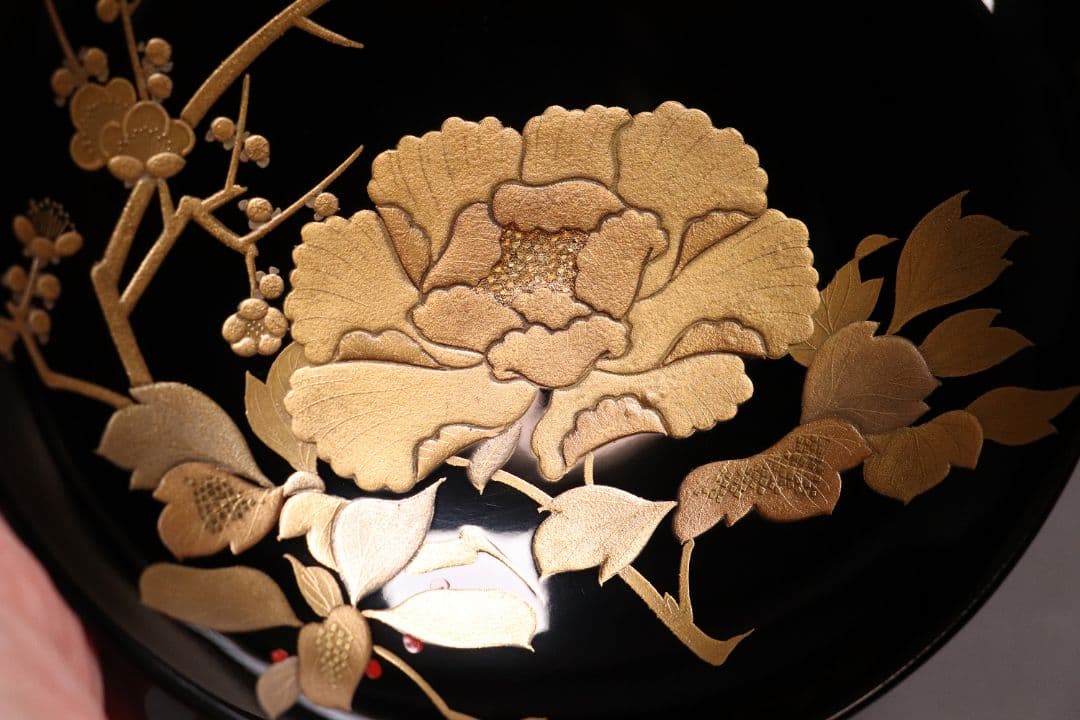 時代木製漆器 加賀蒔絵 牡丹 梅 草花 高蒔絵 黒塗椀 二客 漆芸 CL55