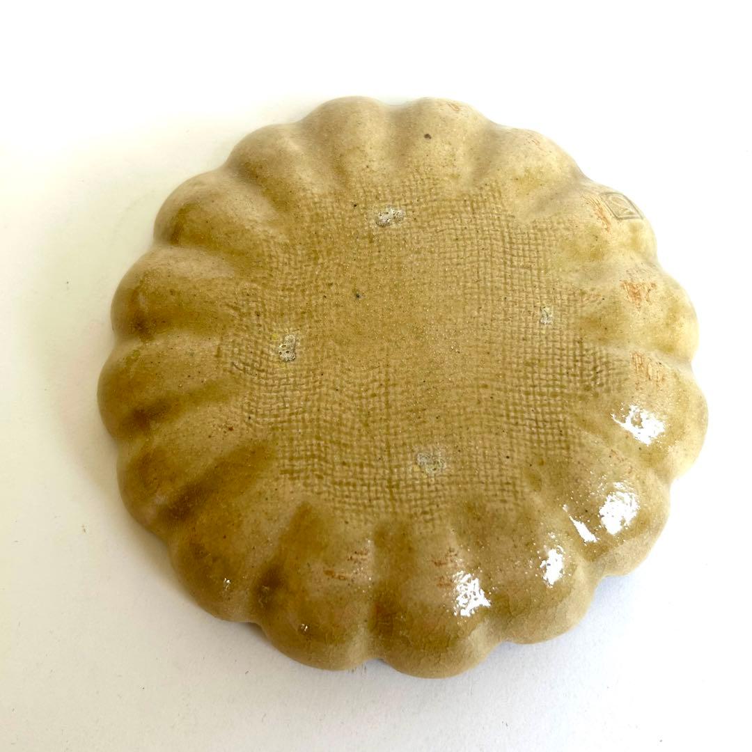 【希少、美品】小皿 皿 菊小皿 5枚 木箱美濃焼の名工　大嶋久興　【子の日窯】