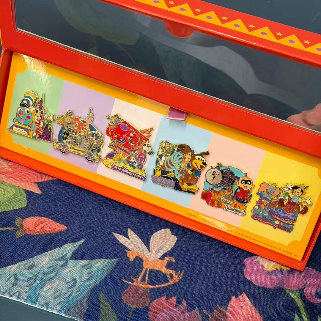 香港ディズニーランド正規品デザイナーシリーズピンバッジ限数800