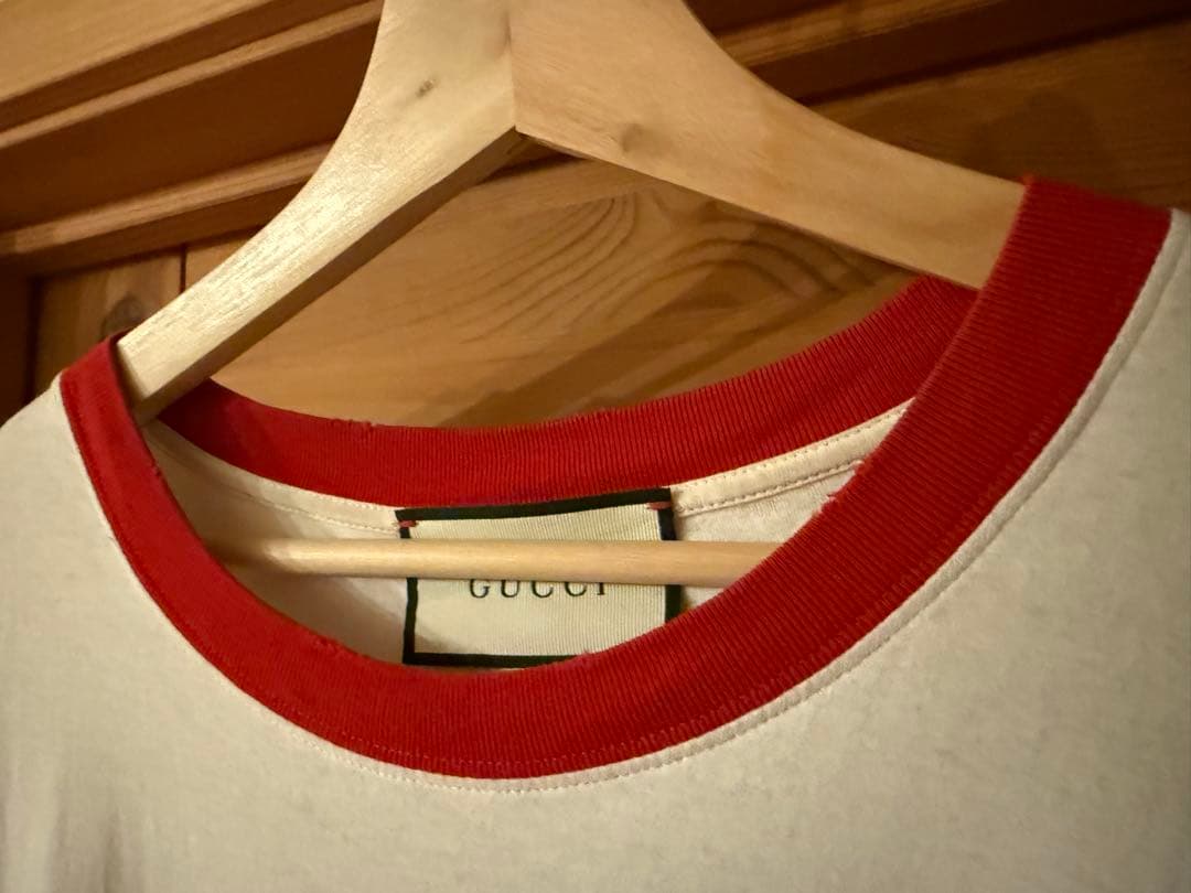 【GUCCI】 ダメージグラフィックTシャツ