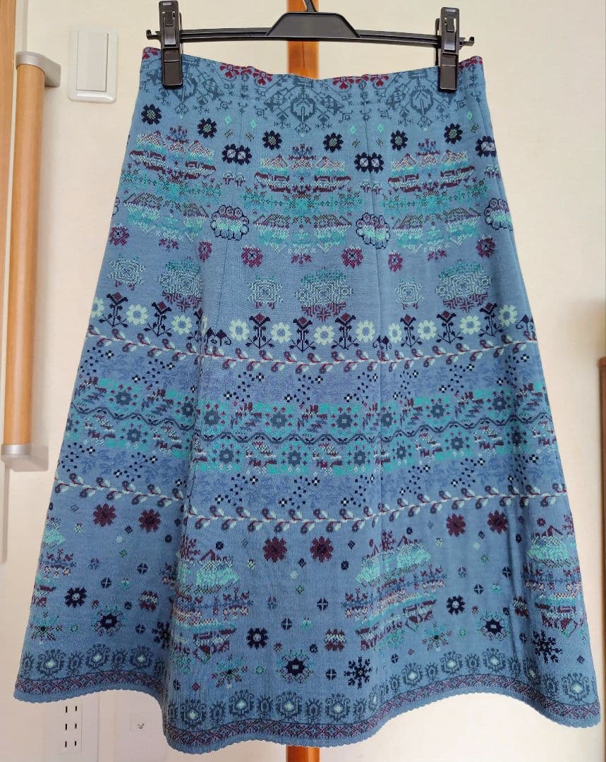 ドゥンクエ　ドイツ製ジャガード柄　フレアスカート