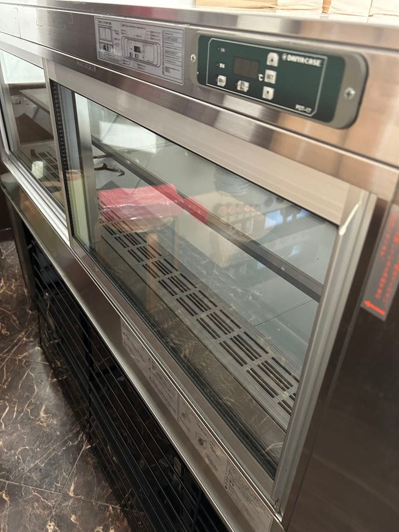 パティスリー　ケーキ屋　冷蔵ショーケース ガラス製　ダイヤ社　焼き菓子　ギフト