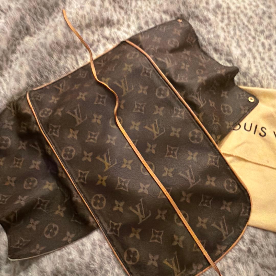 LOUIS VUITTON レザー ロールアップポーチ