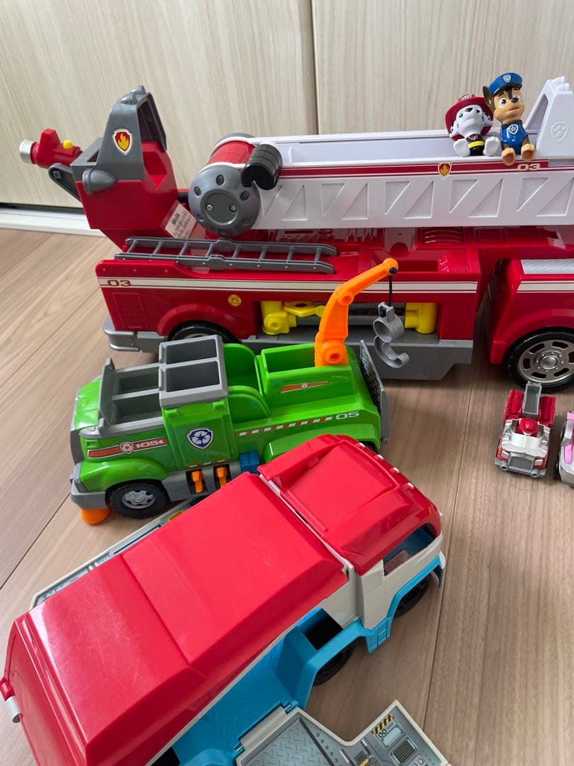 パウ・パトロール おもちゃ車セット