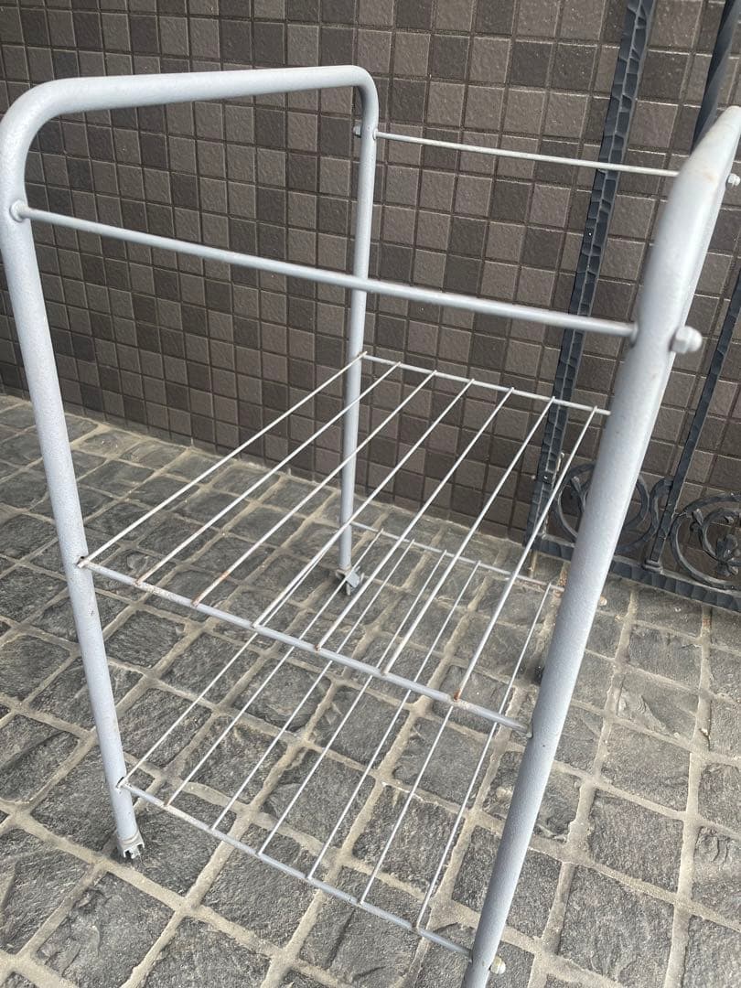 ブルーグレーの小ぶりなアンティークワゴン　シェルフ