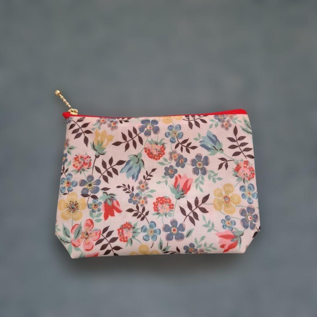 yuリバティマスクケース全13点