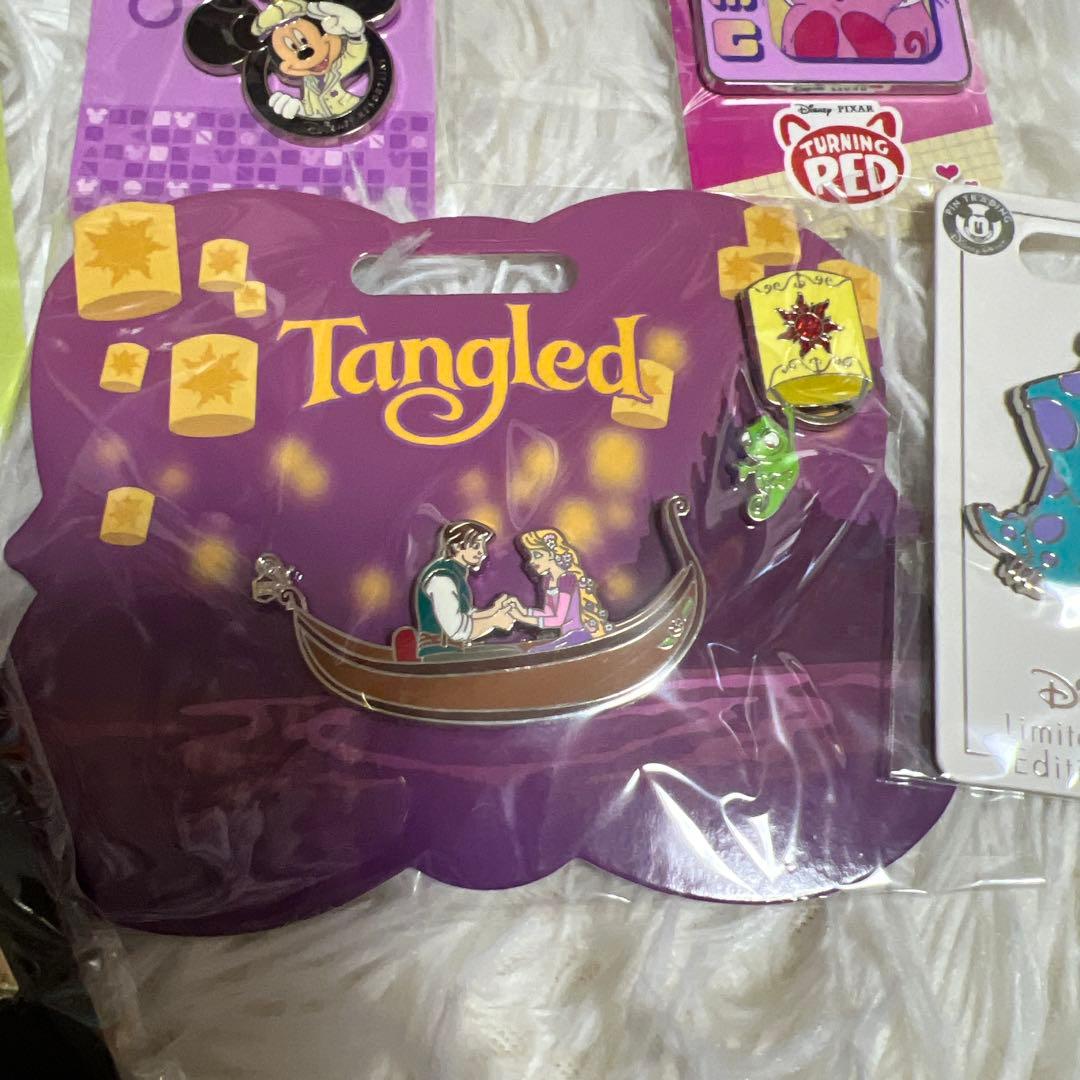 ディズニーピンバッジ