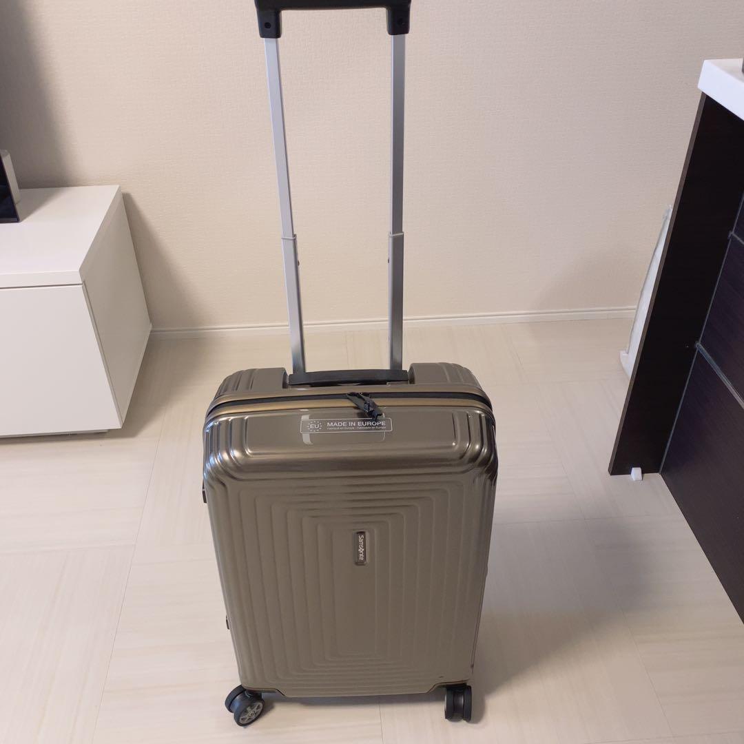 Samsonite Neopulse Spinner 55㎝ スーツケース