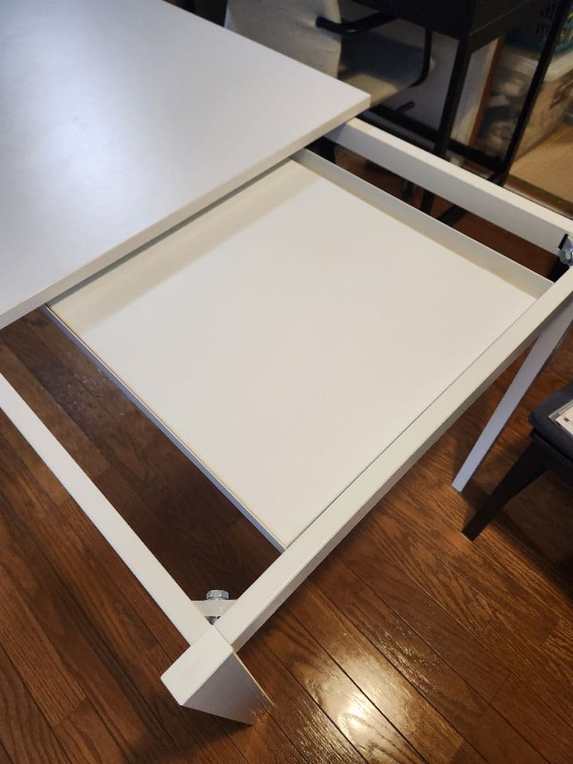 IKEA VANGSTA ヴァングスタ伸縮式ダイニングテーブル
