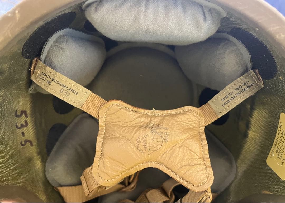 実物 放出品 アメリカ海兵隊 ヘルメット