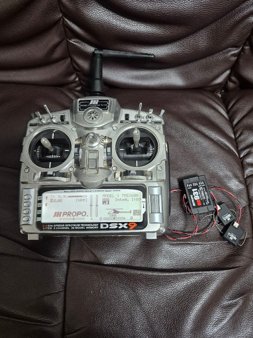 し*う様 JR DSX9 RC送信機、受信機1台、衛星2機付き