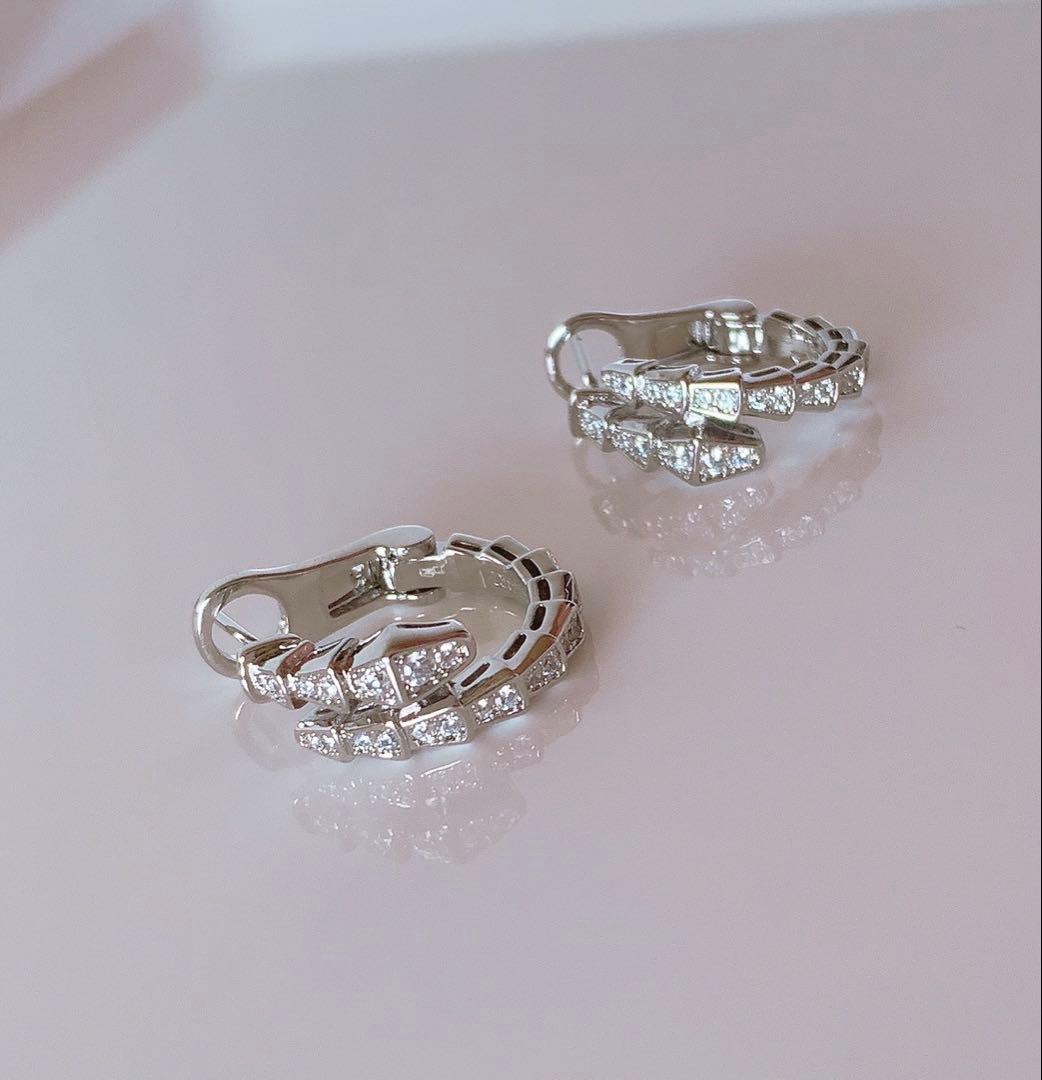 WG モアサナイト ピアス