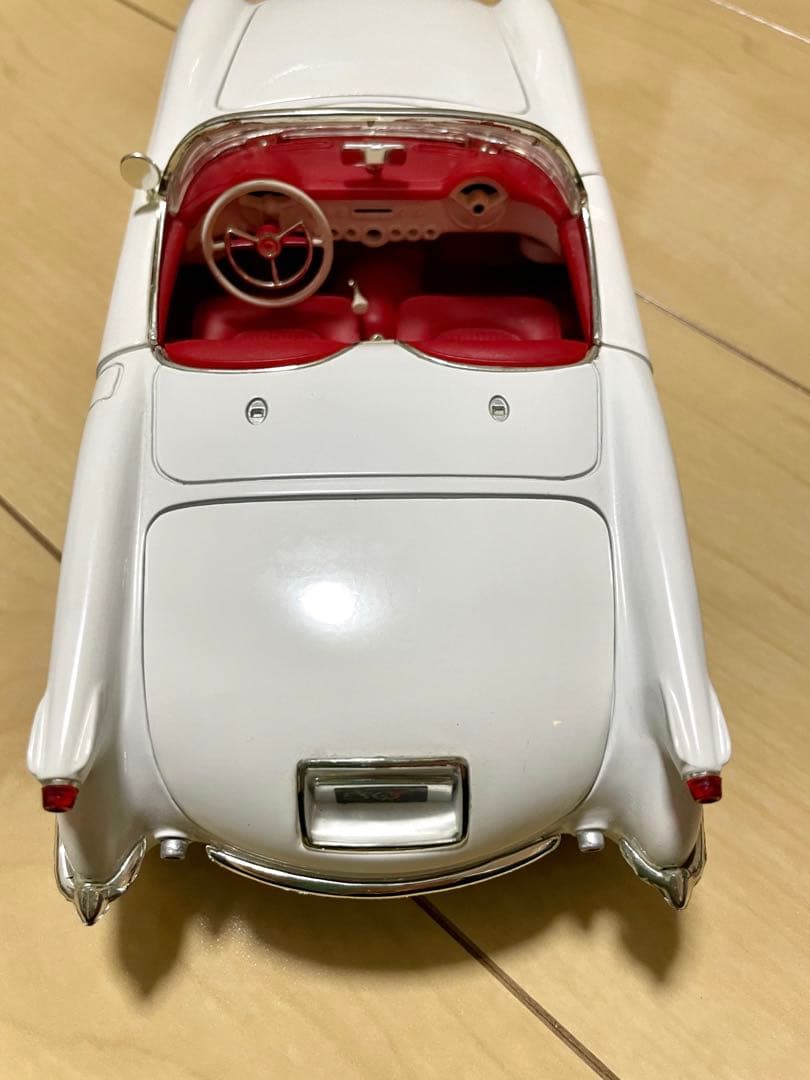シボレーコルベット 1953POLO WHITE １／18