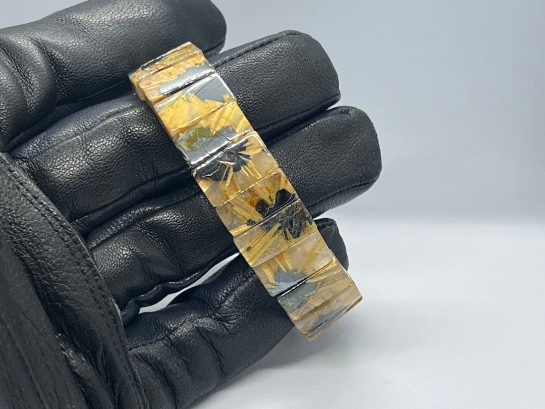 ②ゴールドルチルクォーツ太陽放射ルチルバングルブレスレット