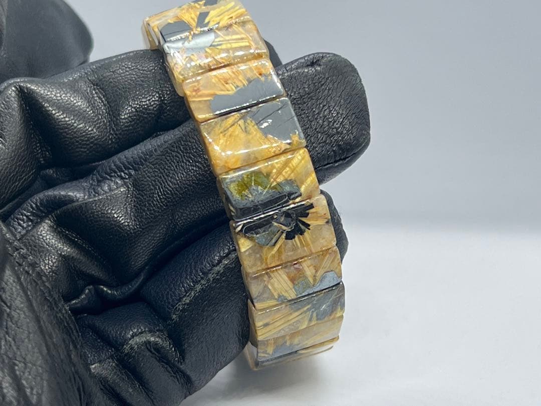 ②ゴールドルチルクォーツ太陽放射ルチルバングルブレスレット