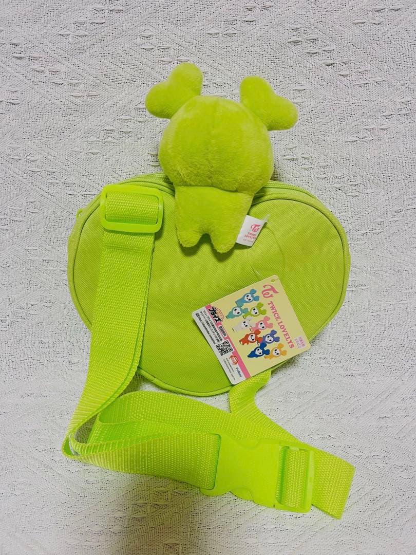 TWICE LOVELYS ぬいぐるみパペット7点&ぴょこきゅんボディバッグ2点