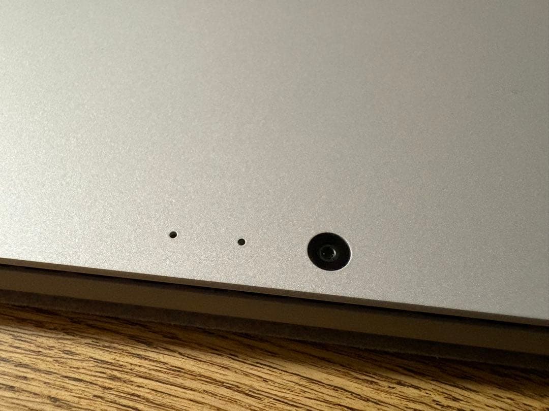 【美品】Microsoft Surface Pro（第5世代）