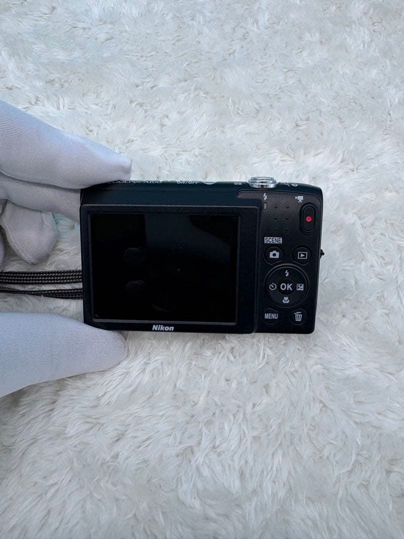 Nikon COOLPIX シルバー コンパクトデジタルカメラ　動作確認済み