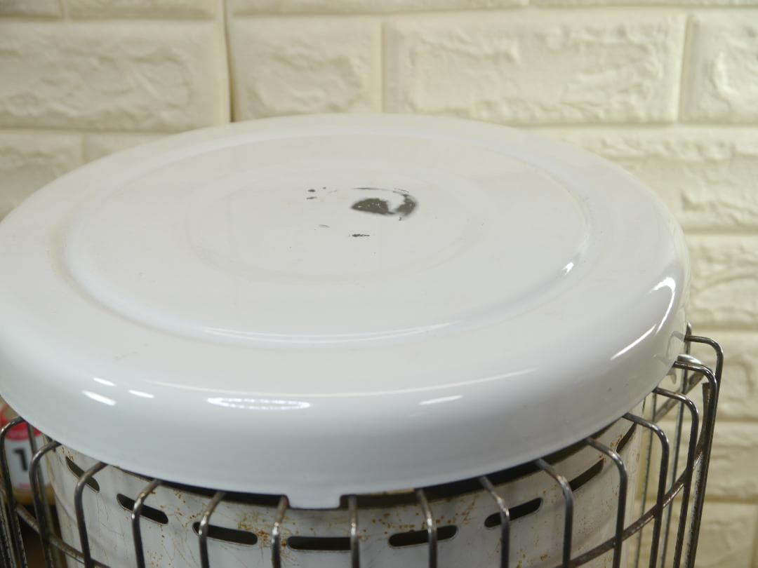 送料無料●2013年②◆コロナ　ホワイト 石油ストーブ 安全ガード付き