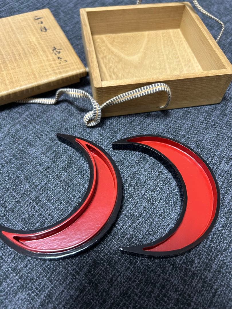 希少 茶道具 内朱塗 桐共箱 渡辺喜三郎 三日月型 香合