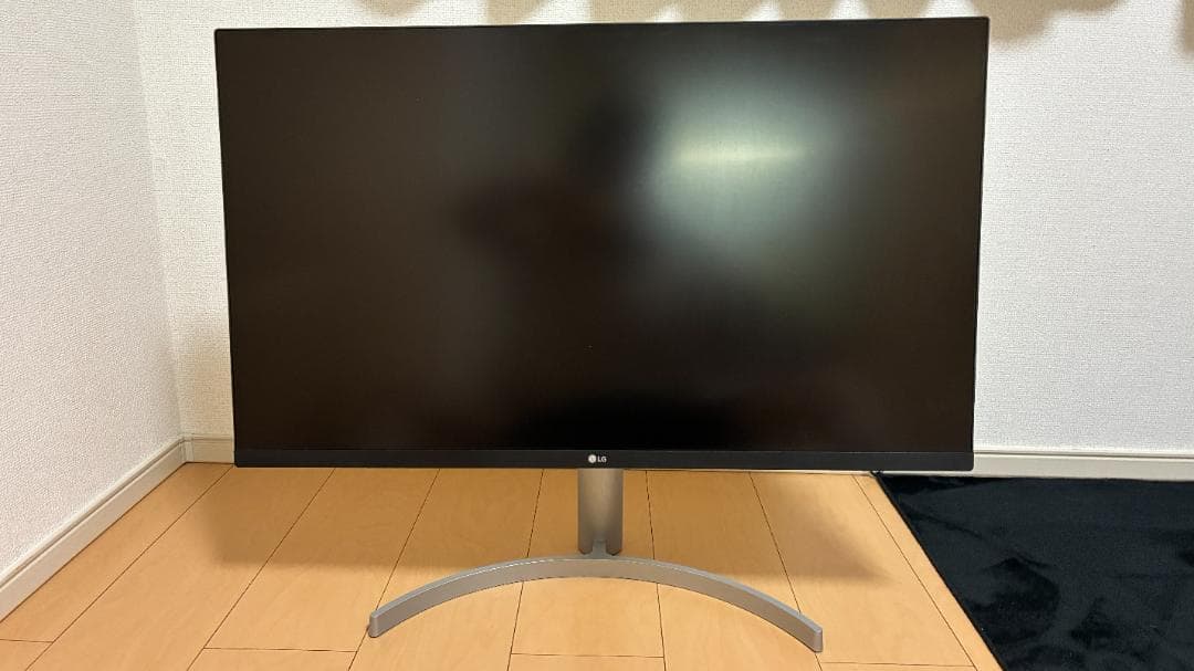 美品 LG Electronics 32UN550-W モニター 4K VA
