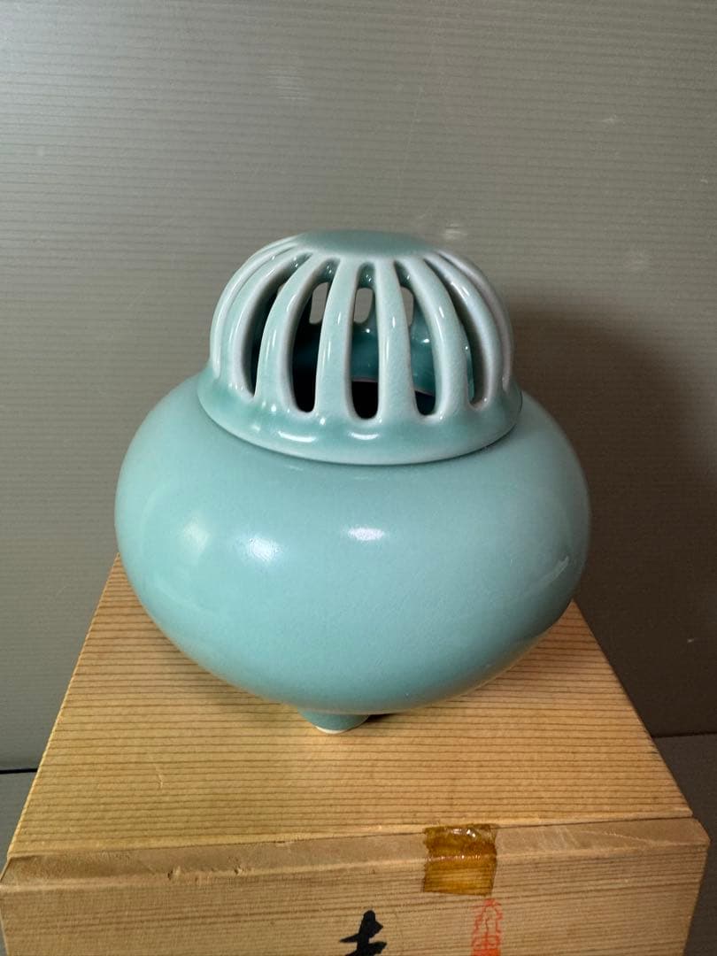 2863 小笠原長春　鍋島青磁香炉　未使用