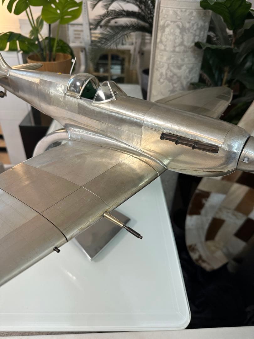 【東京23区配送無料】定価20万円　模型　アルミ　飛行機　卓上　スピットファイア