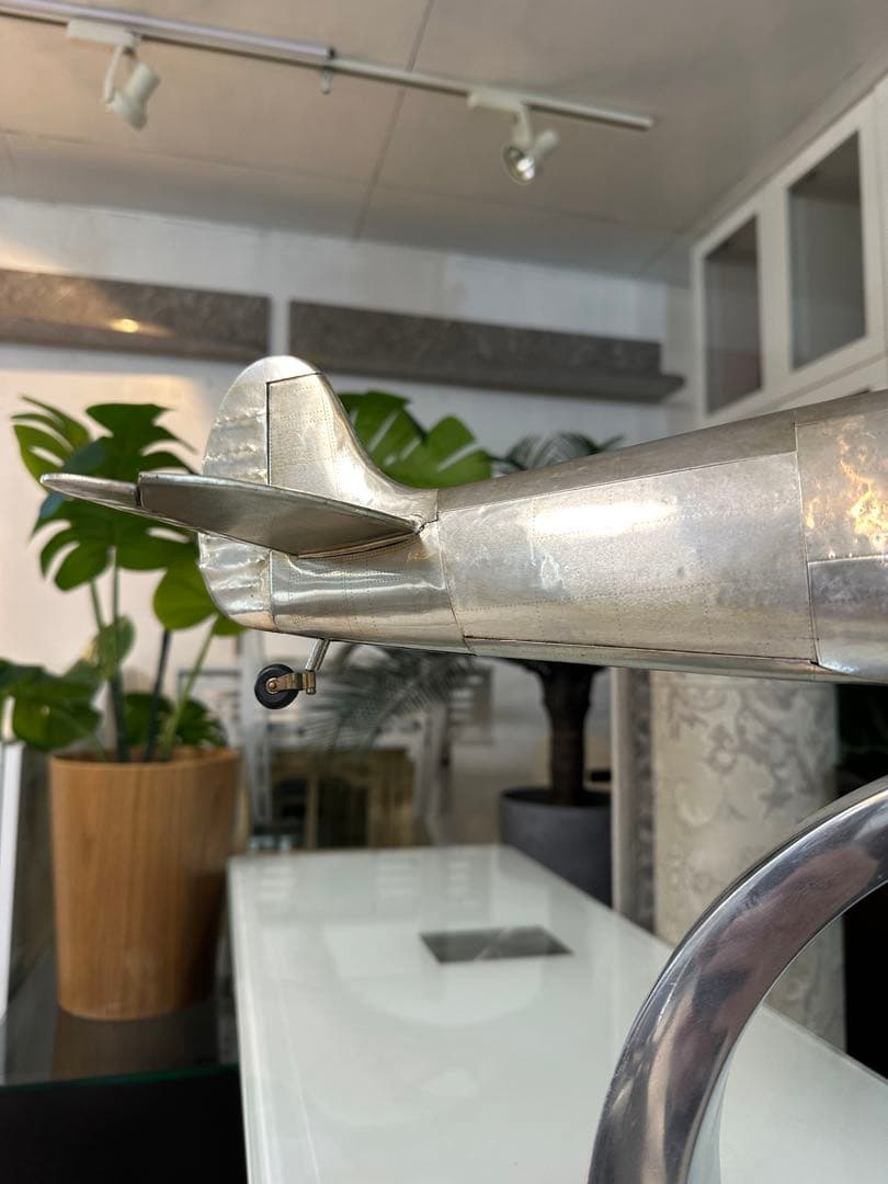 【東京23区配送無料】定価20万円　模型　アルミ　飛行機　卓上　スピットファイア