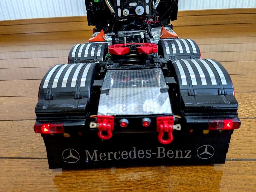 タミヤ　メルセデスベンツ　アクトロス3363 　6×４ギガスペース　フルオペ