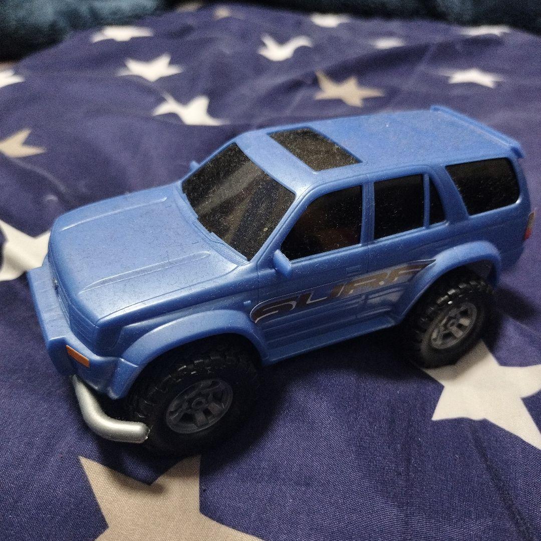 SURF 青いSUV ミニカー