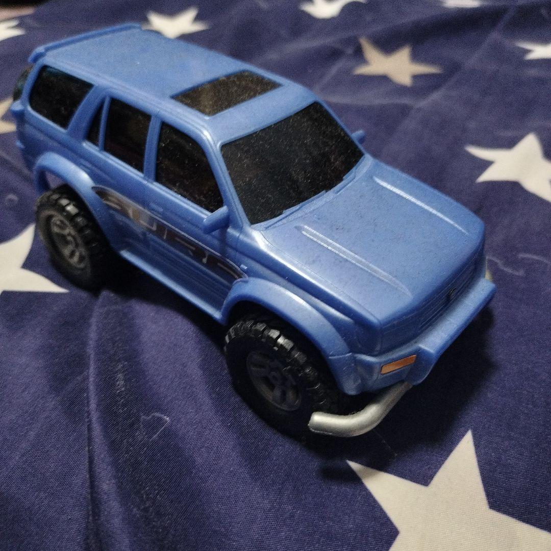 SURF 青いSUV ミニカー