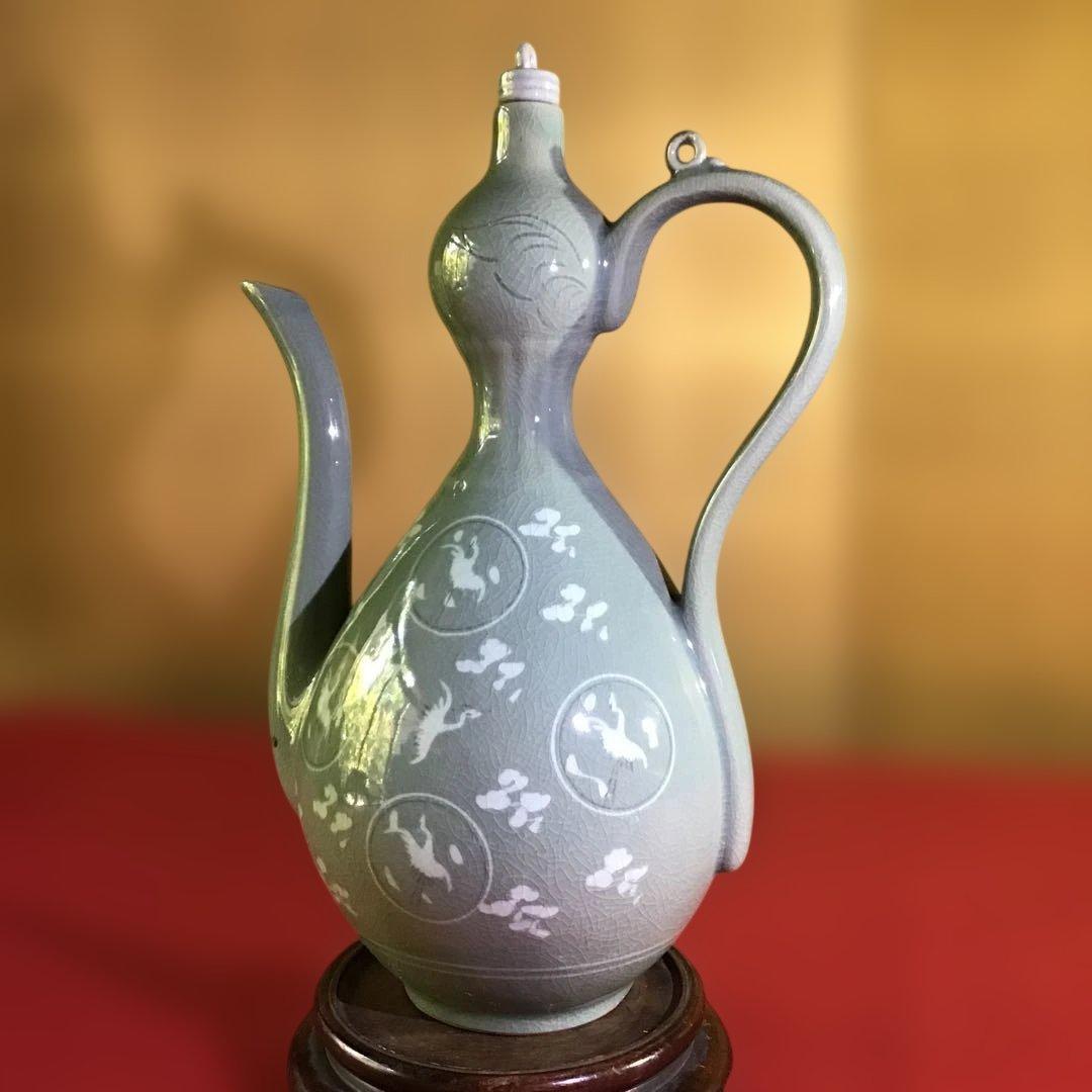 青磁鶴象嵌　ポット