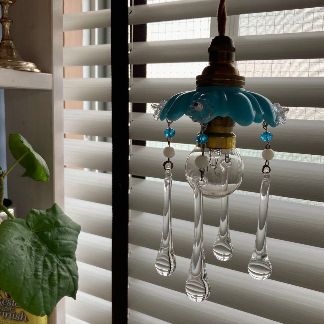 ミニシャンデリア　19世紀　アンティーク　オパールセント　シェード