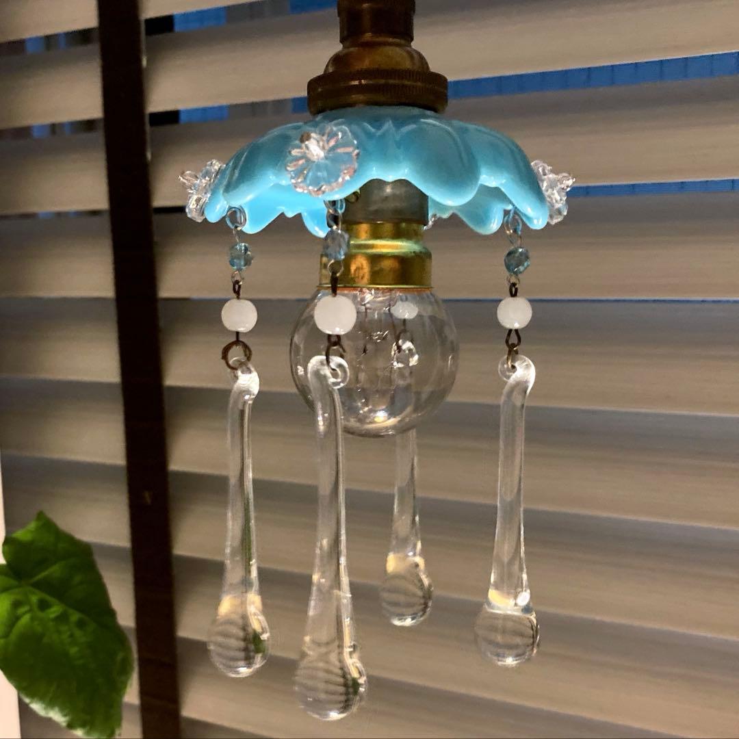 ミニシャンデリア　19世紀　アンティーク　オパールセント　シェード