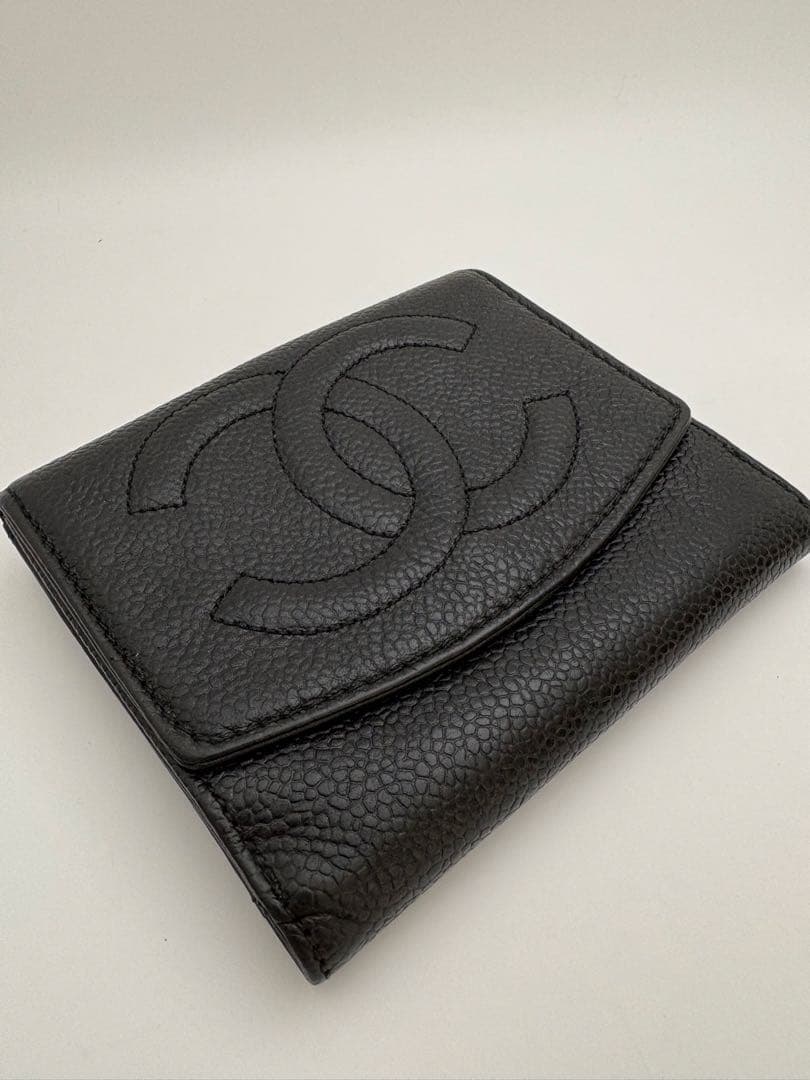美品　シャネル　キャビアスキン　デカココ　Wホック　二つ折り　コンパクト　財布