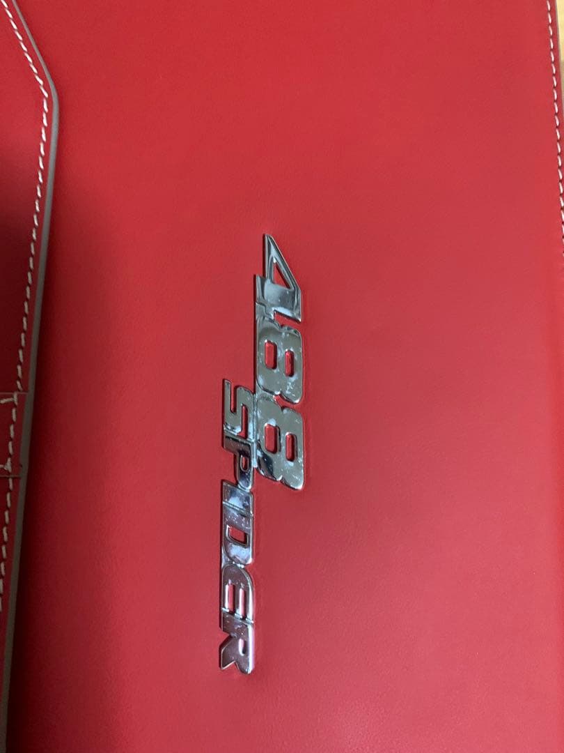 Ferrari スーツケース、バックセット