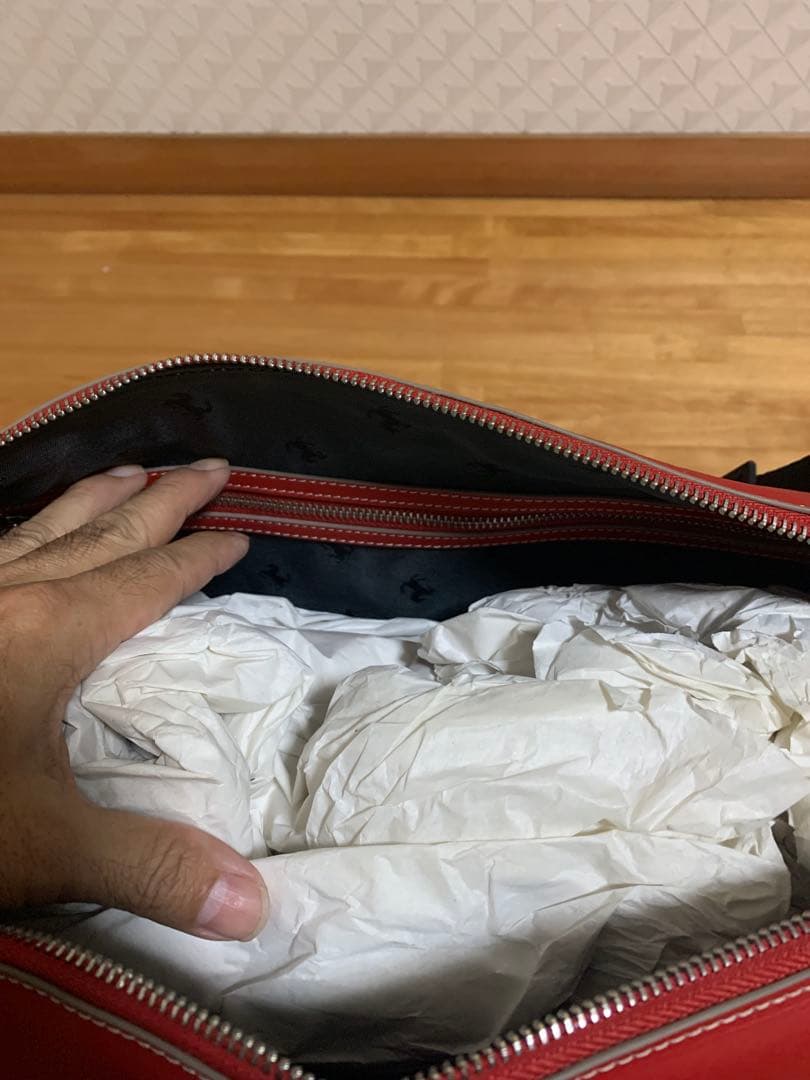 Ferrari スーツケース、バックセット