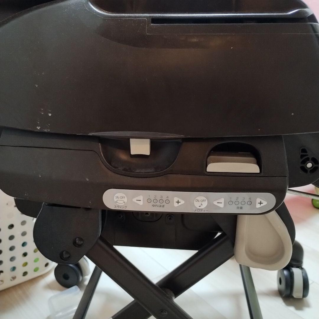 Combi ネムリラ電動 AUTO SWING ブラウン/ストライプ