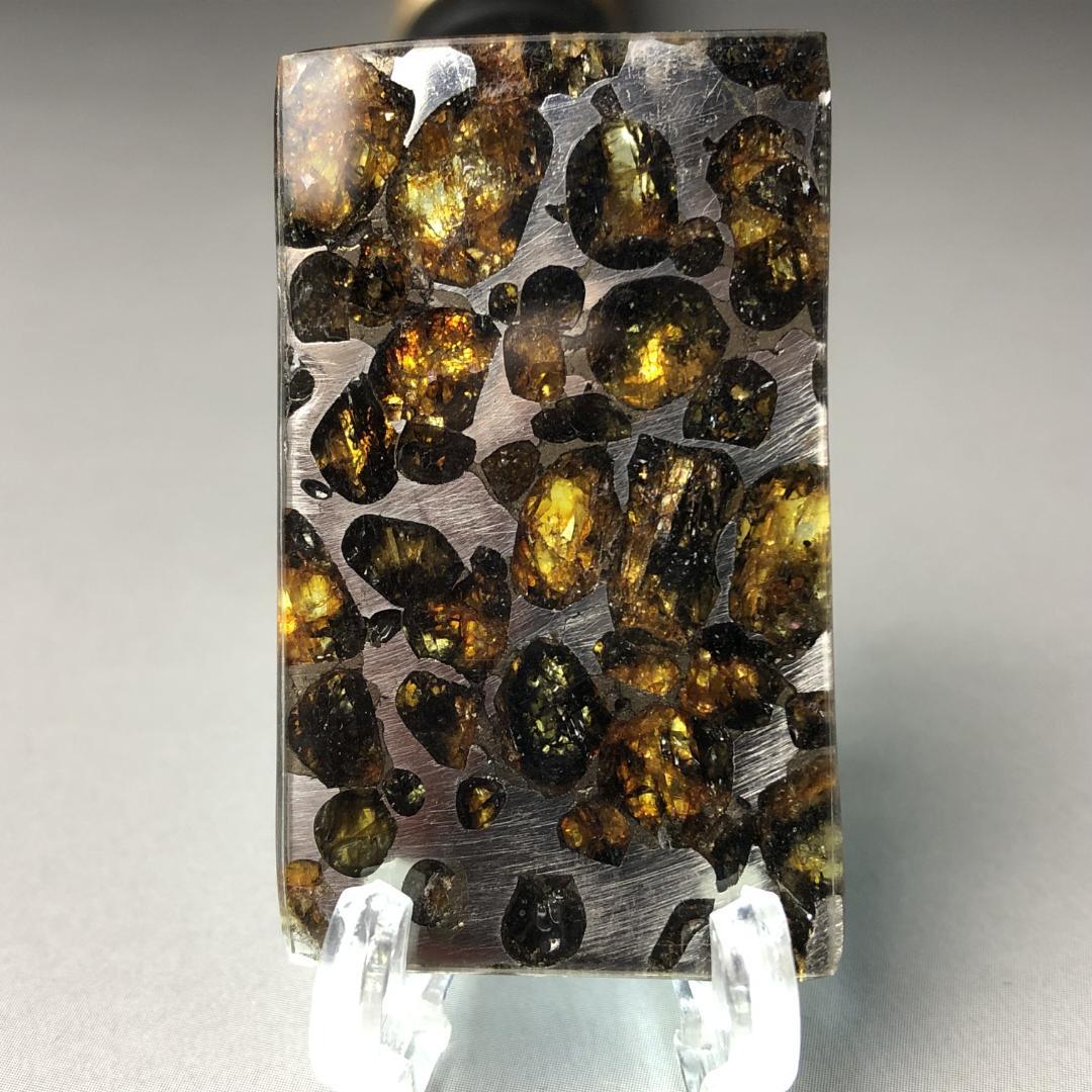 パラサイト隕石 隕石　石鉄隕石　セリコ隕石 美品　重さ約9ｇ　ケース付