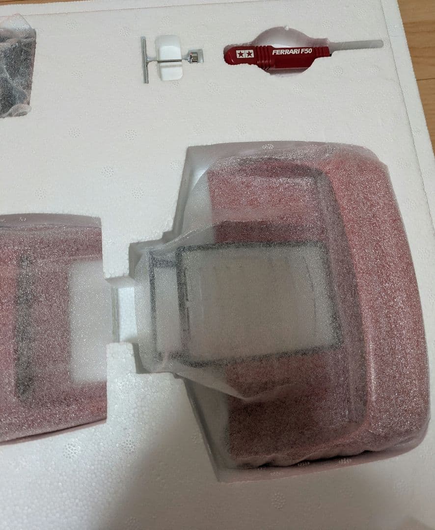 タミヤ フェラーリ F50 1/12 コレクターズクラブスペシャル