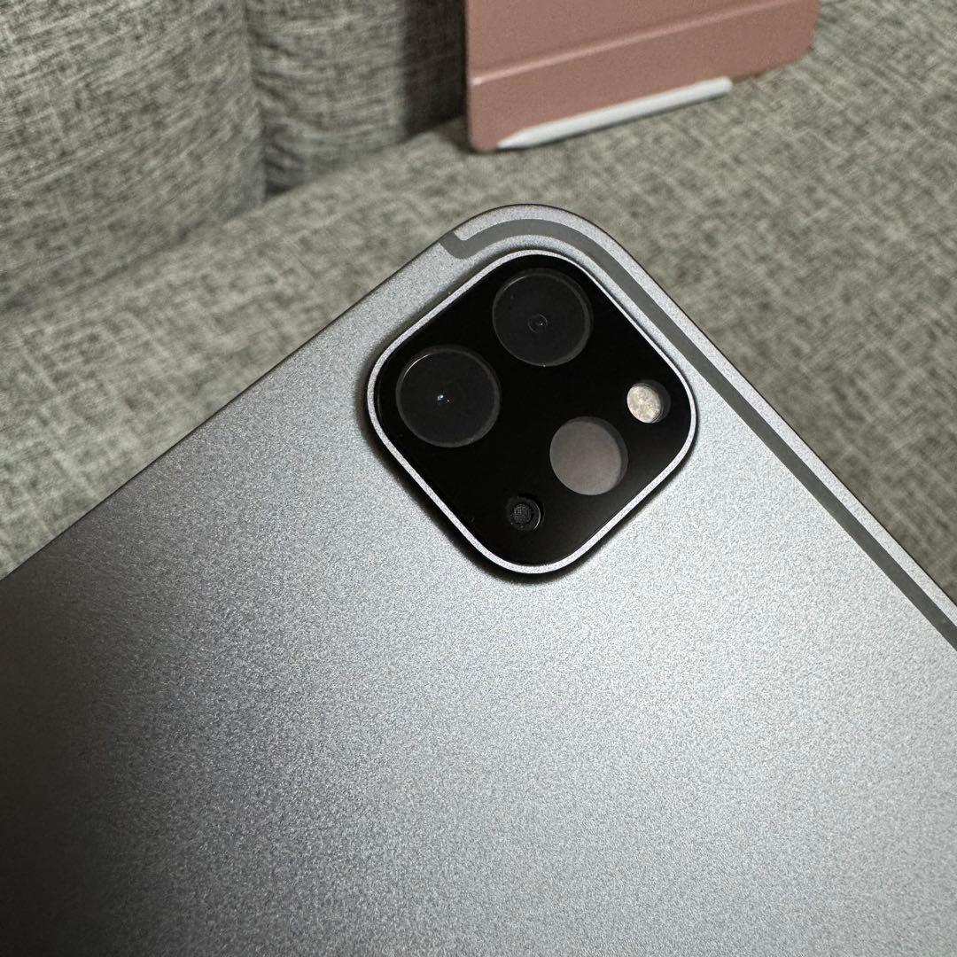 iPadPro11インチ第4世代512GB WiFi + Cellularモデル