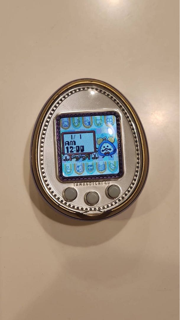 たまごっち　4u 紫　パープル