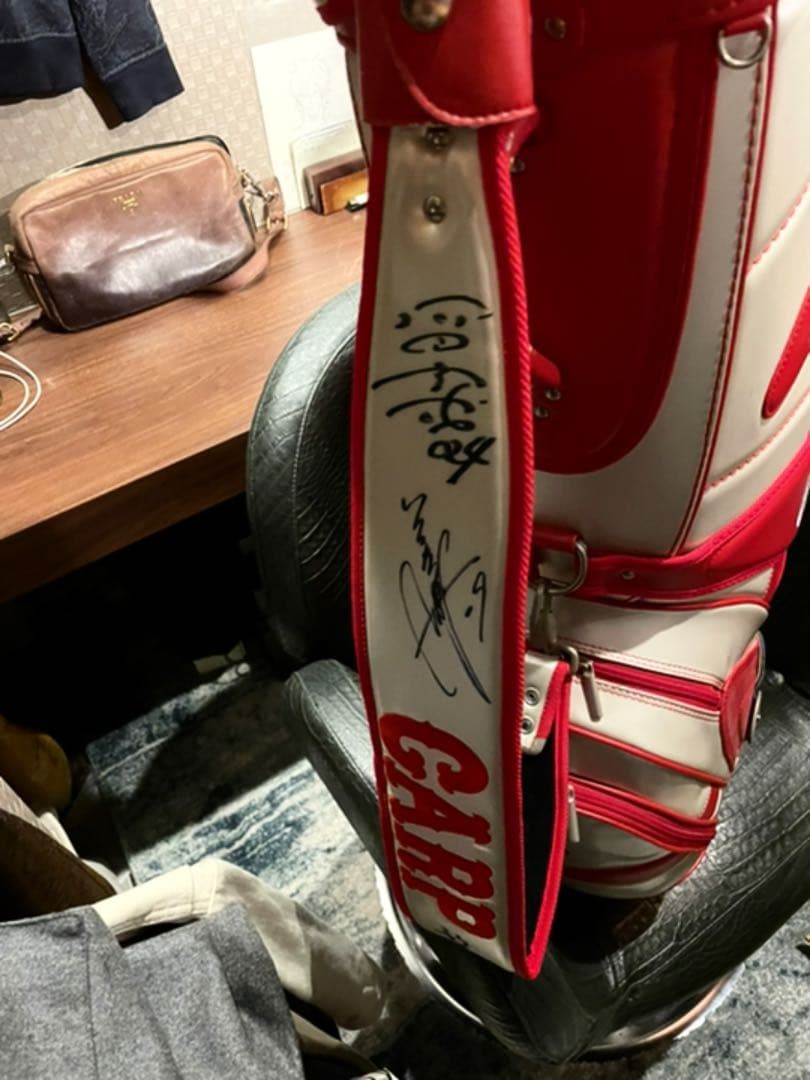 激レア　カープ　直筆サイン入り　ゴルフバッグ